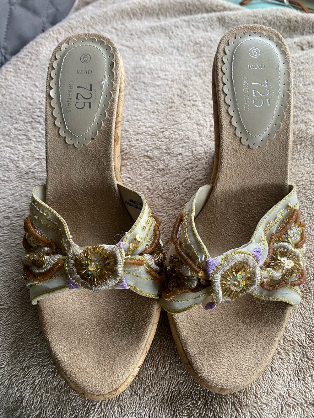 Vintage Y2K 725 Originals Embellished Wedge Slides – Size 6